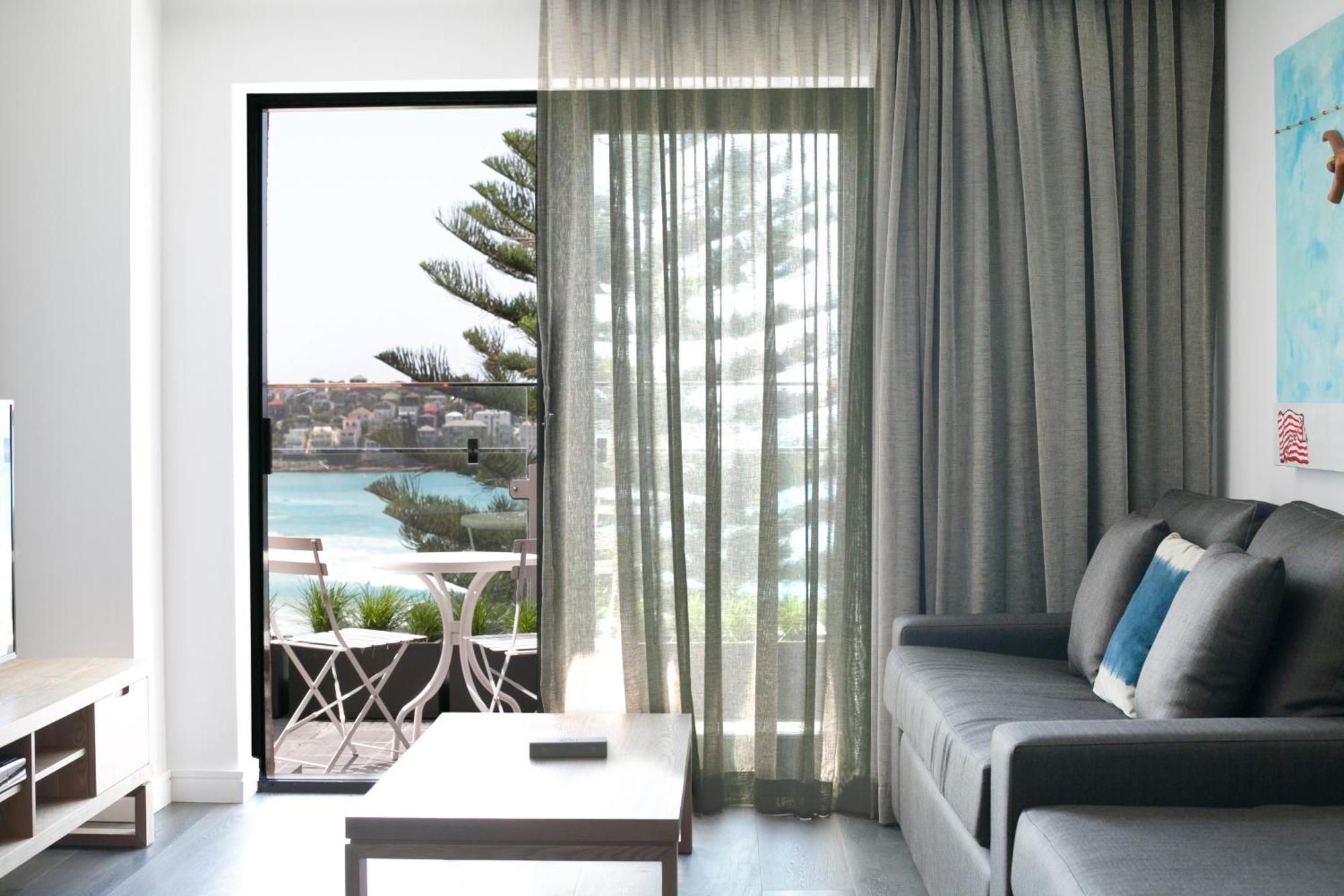 Studio Suite with Ocean Views and Balcony,1420826070:JPEG