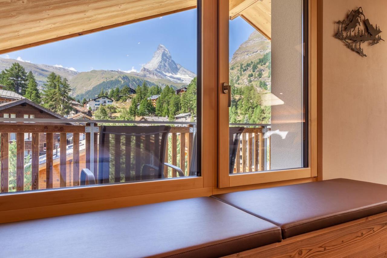 Attica Family Suite with Matterhorn View