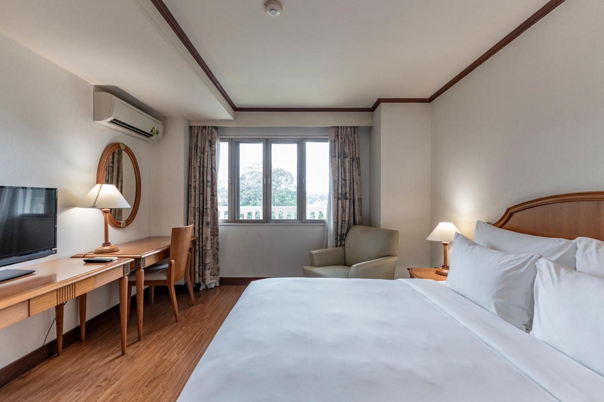 Deluxe Four-Bedroom Suite
