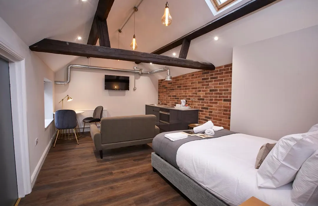 Three Cranes Serviced Apartments-1