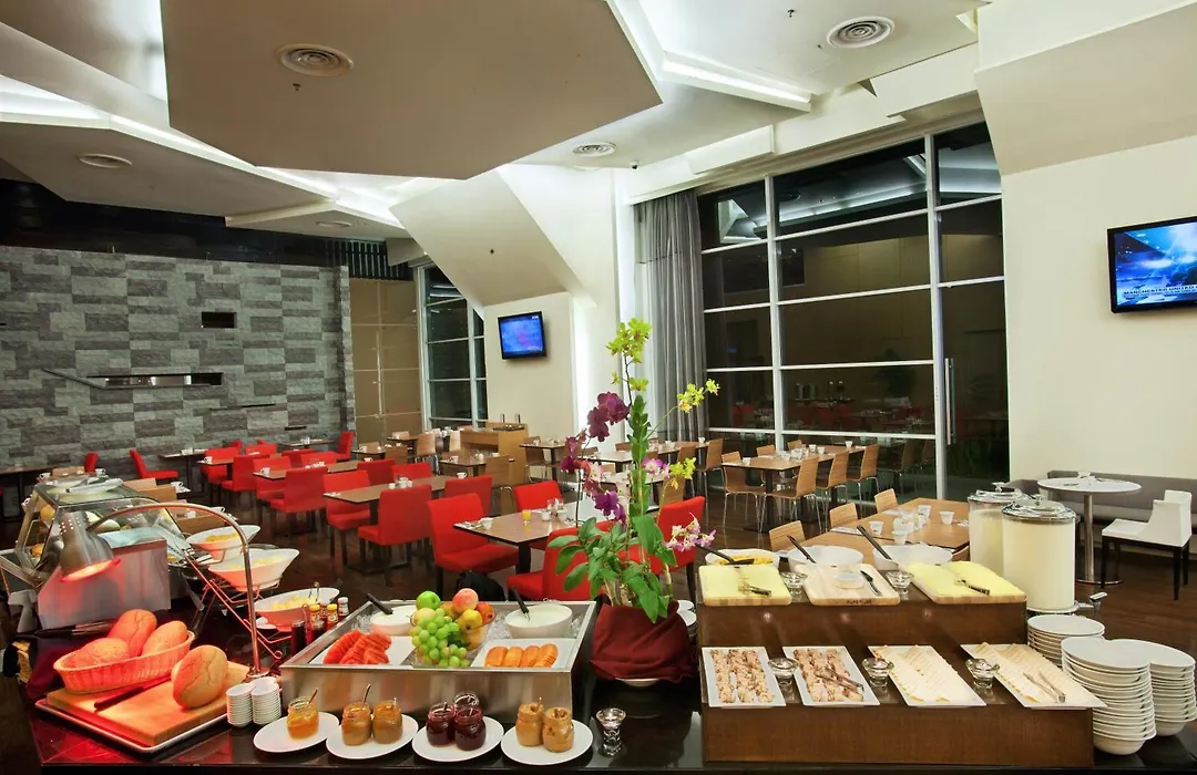 Parkroyal Serviced Suites Kuala Lumpur-1