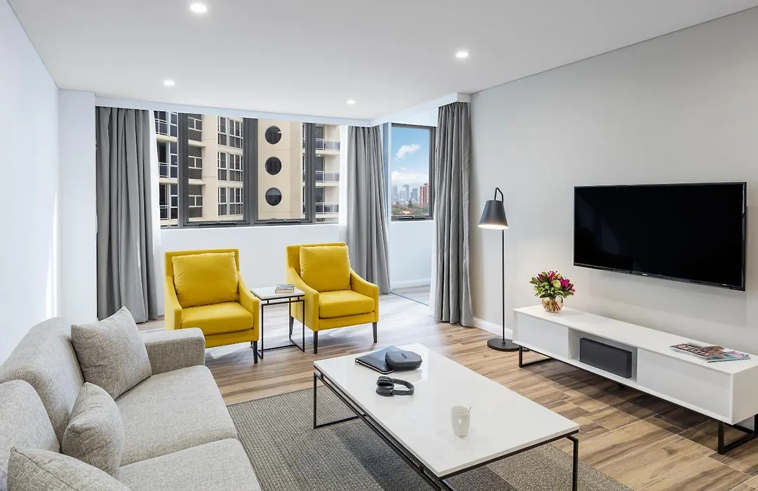 Meriton Suites Bondi Junction-1