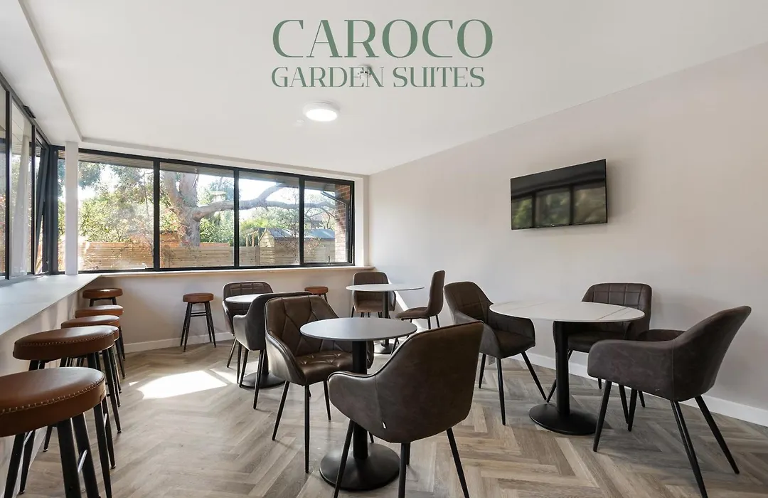 Westciti Caroco Aparthotel-1