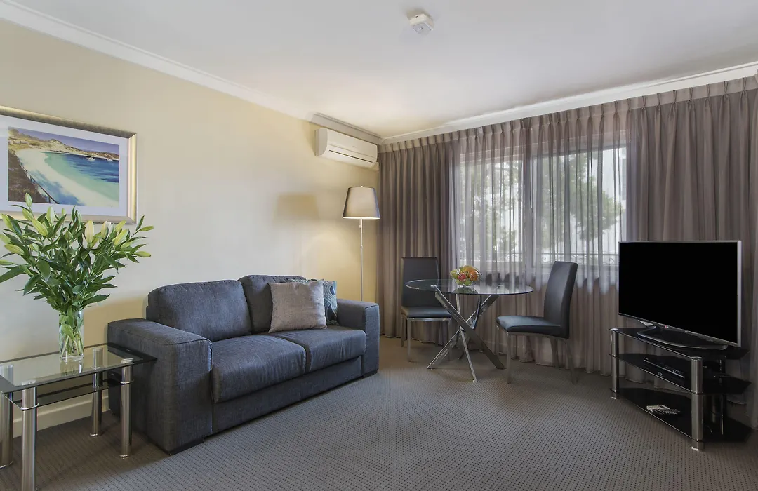 The Peninsula Riverside Serviced Apartments-1