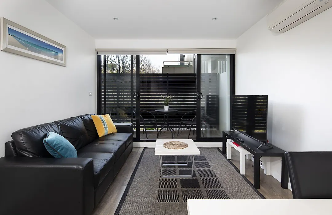 Rnr Serviced Apartments North Melbourne-1
