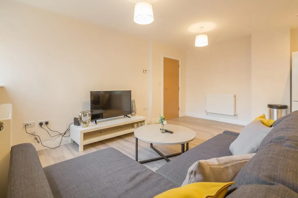Skyline Serviced Apartments - Stevenage-1