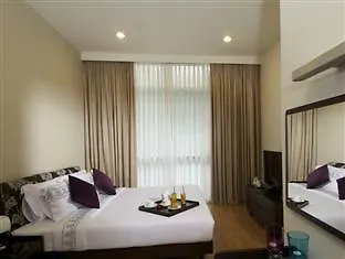 Crescent Residence 1-3