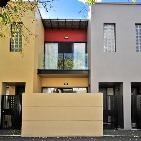 Rnr Serviced Apartments Adelaide-2