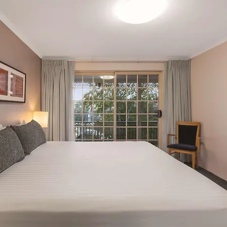 Adina Serviced Apartments Canberra Kingston-3
