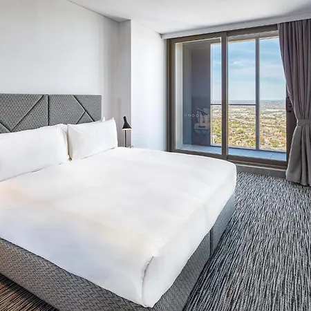 Meriton Suites George Street, Parramatta-2