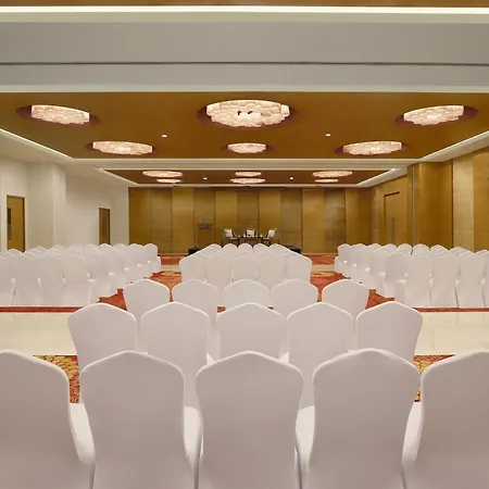 Four Points By Sheraton Hotel And Serviced Apartments Pune-3