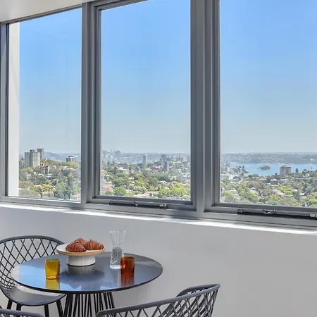 Meriton Suites Bondi Junction-2