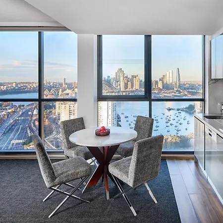 Meriton Suites North Sydney-2