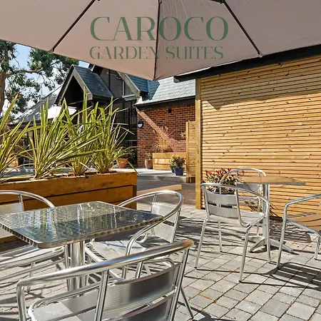 Westciti Caroco Aparthotel-2