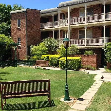 Kingston Gardens Serviced Apartments-3