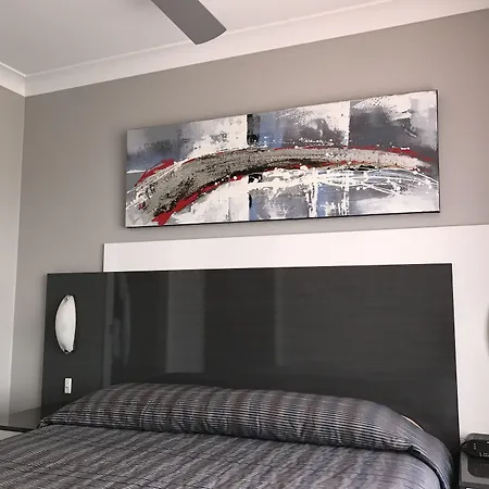 Cattlemans Country Motor Inn & Serviced Apartments-3