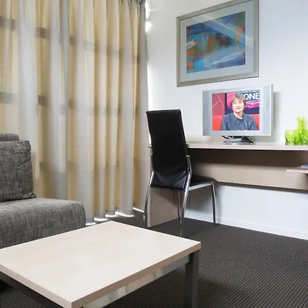 Tetra Serviced Apartments By Castle-2