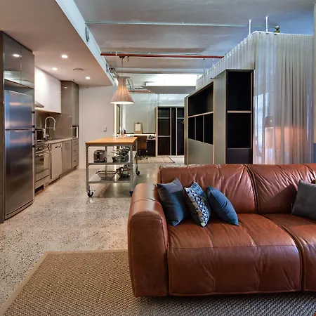 Zara Tower - Luxury Suites And Apartments-3