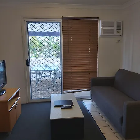Cosmopolitan Motel & Serviced Apartments-3