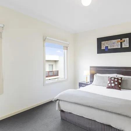 Hawthorn Gardens Serviced Apartments-2