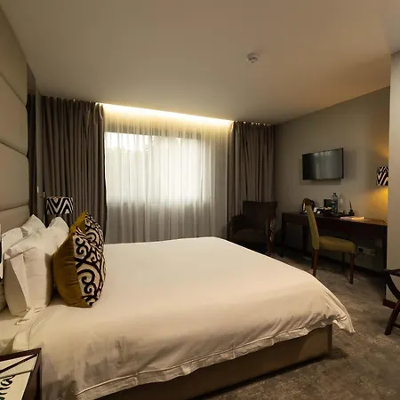 Fiesta Residences Boutique Hotel And Serviced Apartments.-2