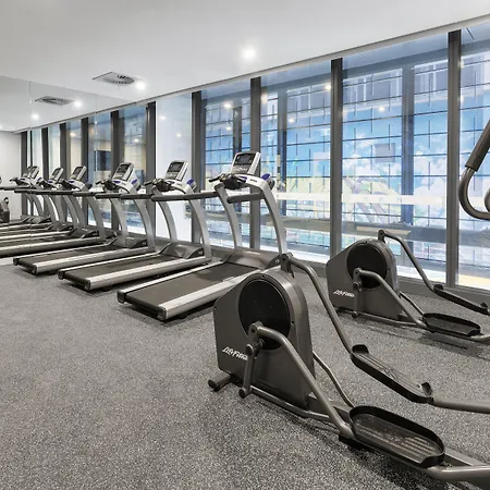 Meriton Suites Melbourne-2