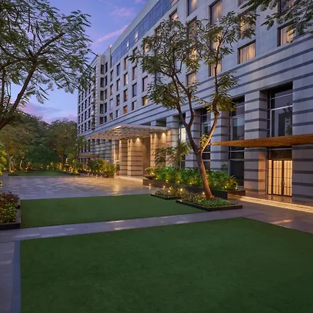 Grand Hyatt Mumbai Hotel And Residences-2