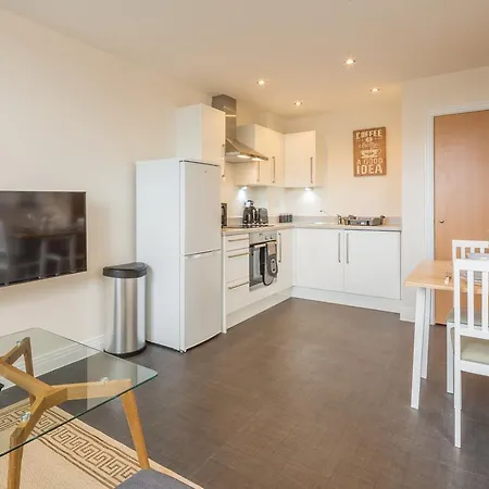 Skyline Serviced Apartments - Stevenage-2