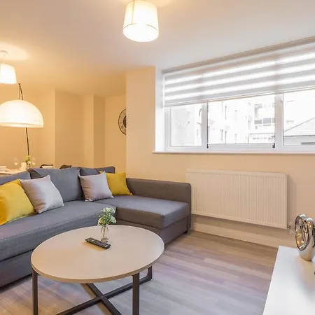 Skyline Serviced Apartments - Stevenage-3