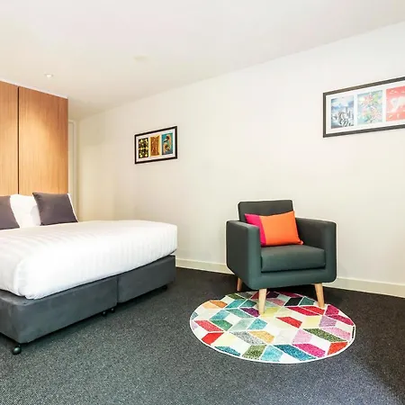 Plum Serviced Apartments Carlton-3