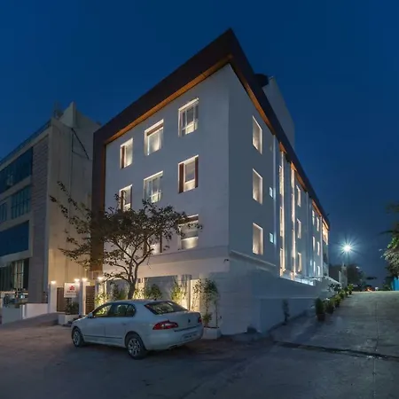 Skyla Studios & Suites - Jubilee Hills-3