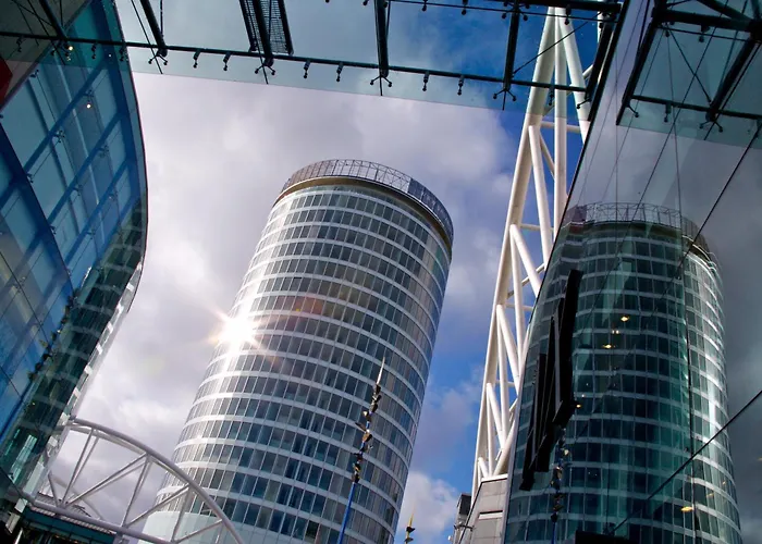 Staying Cool At Rotunda Birmingham