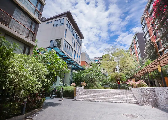 Balcony Courtyard Sriracha Hotel & Serviced Apartments Si Racha