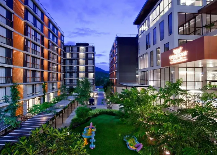 Balcony Courtyard Sriracha Hotel & Serviced Apartments Si Racha